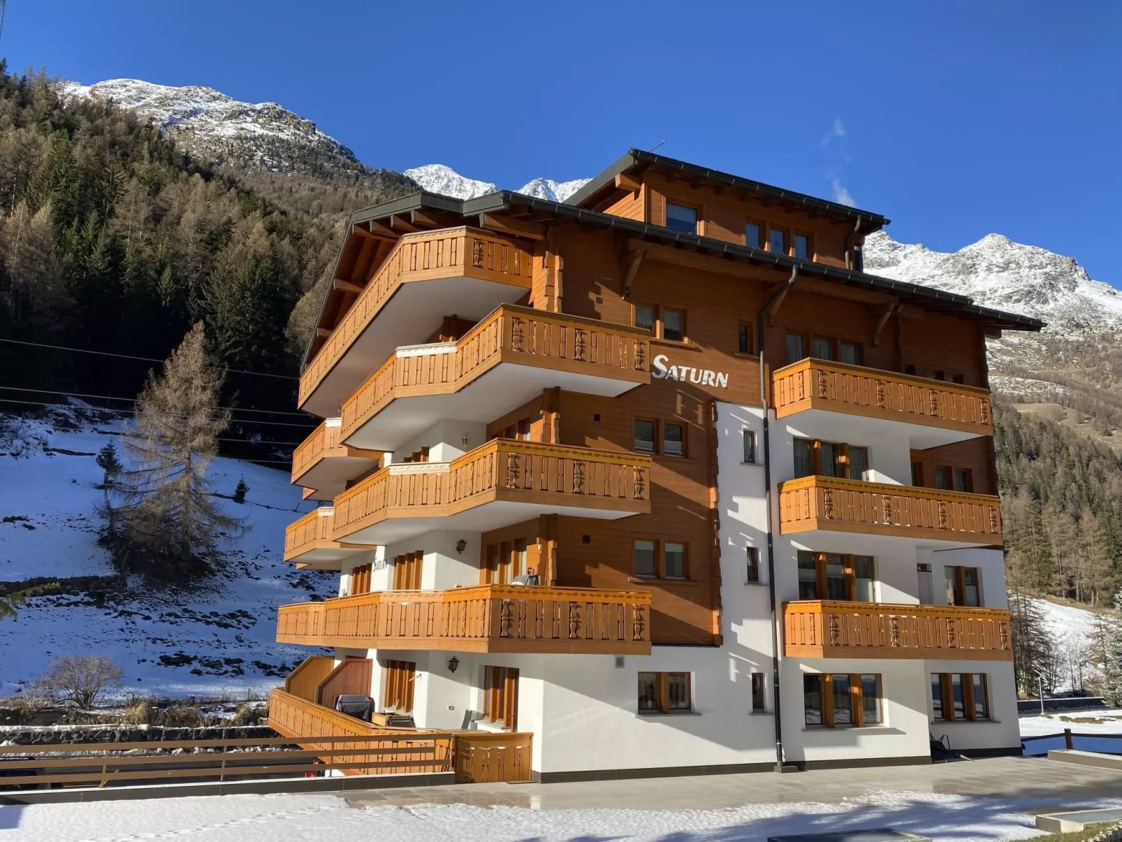 Haus Saturn - Binnen