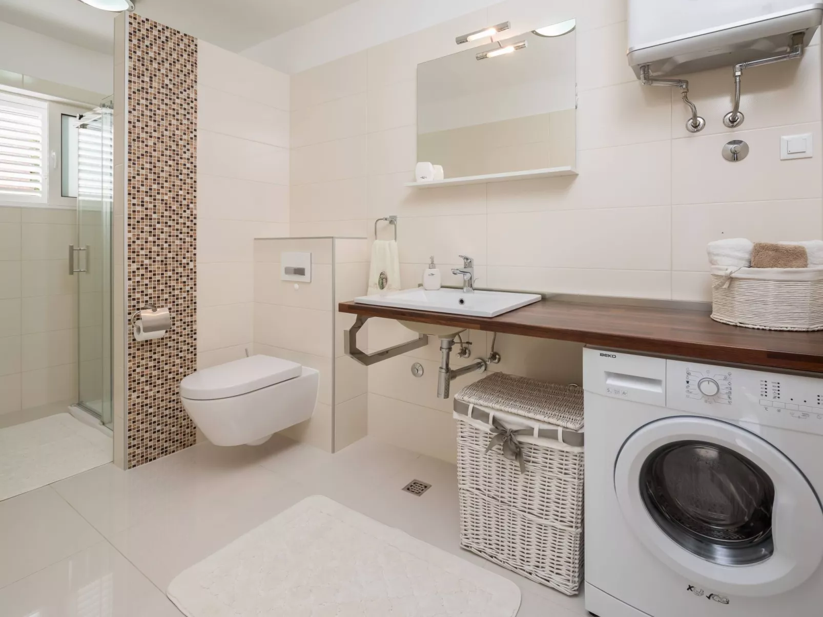 "Villa Silvio" mit Blick auf das Wasser-Binnen