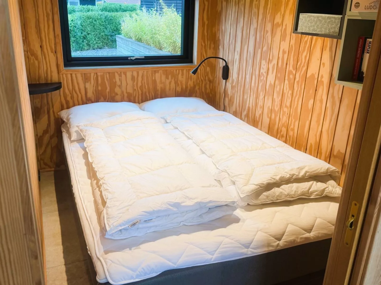 "Greta" - 125m from the sea-Binnen