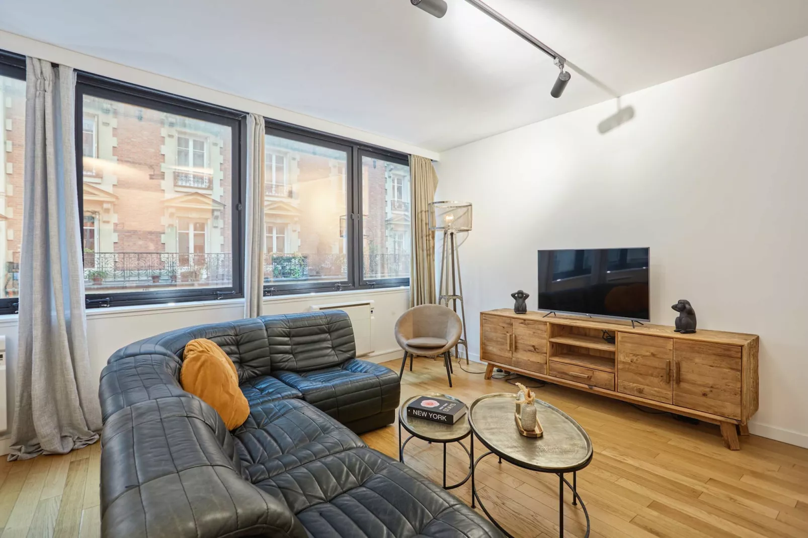 RUE DES MOINES 2-Niet-getagd