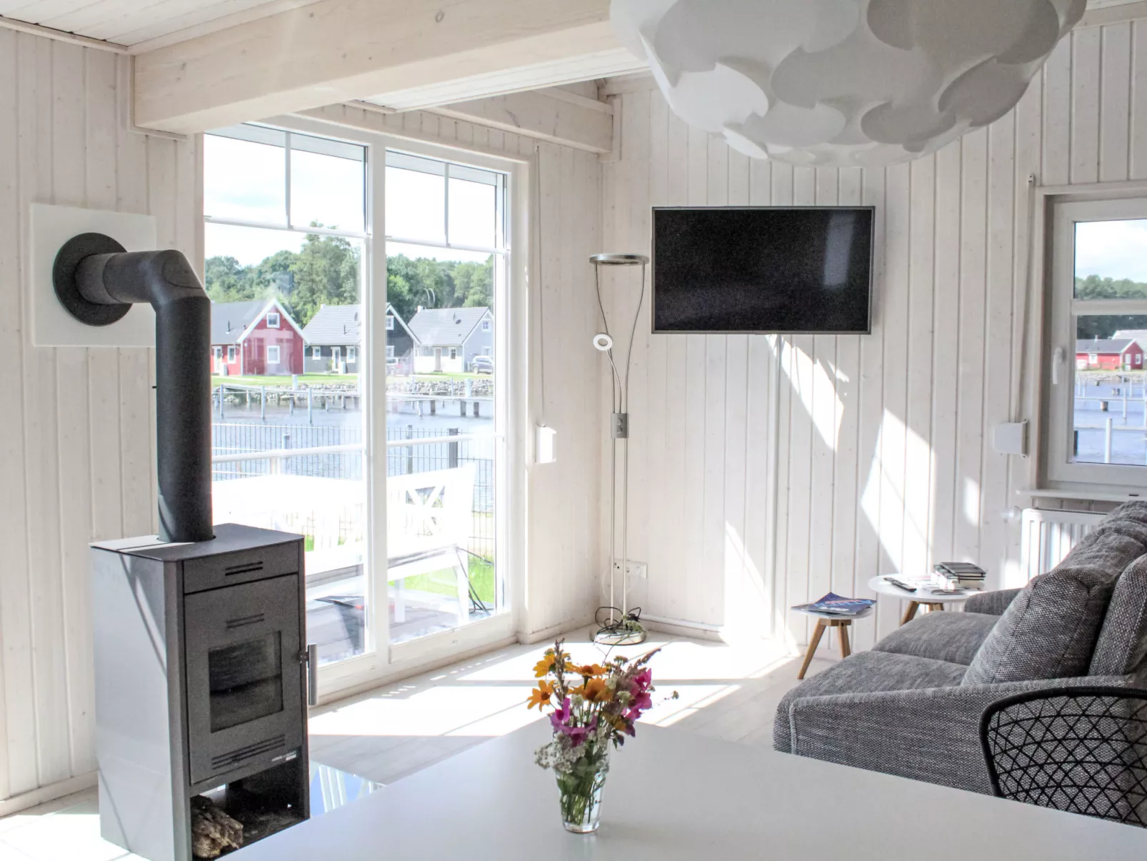 Ferienhaus am Wasser-Binnen