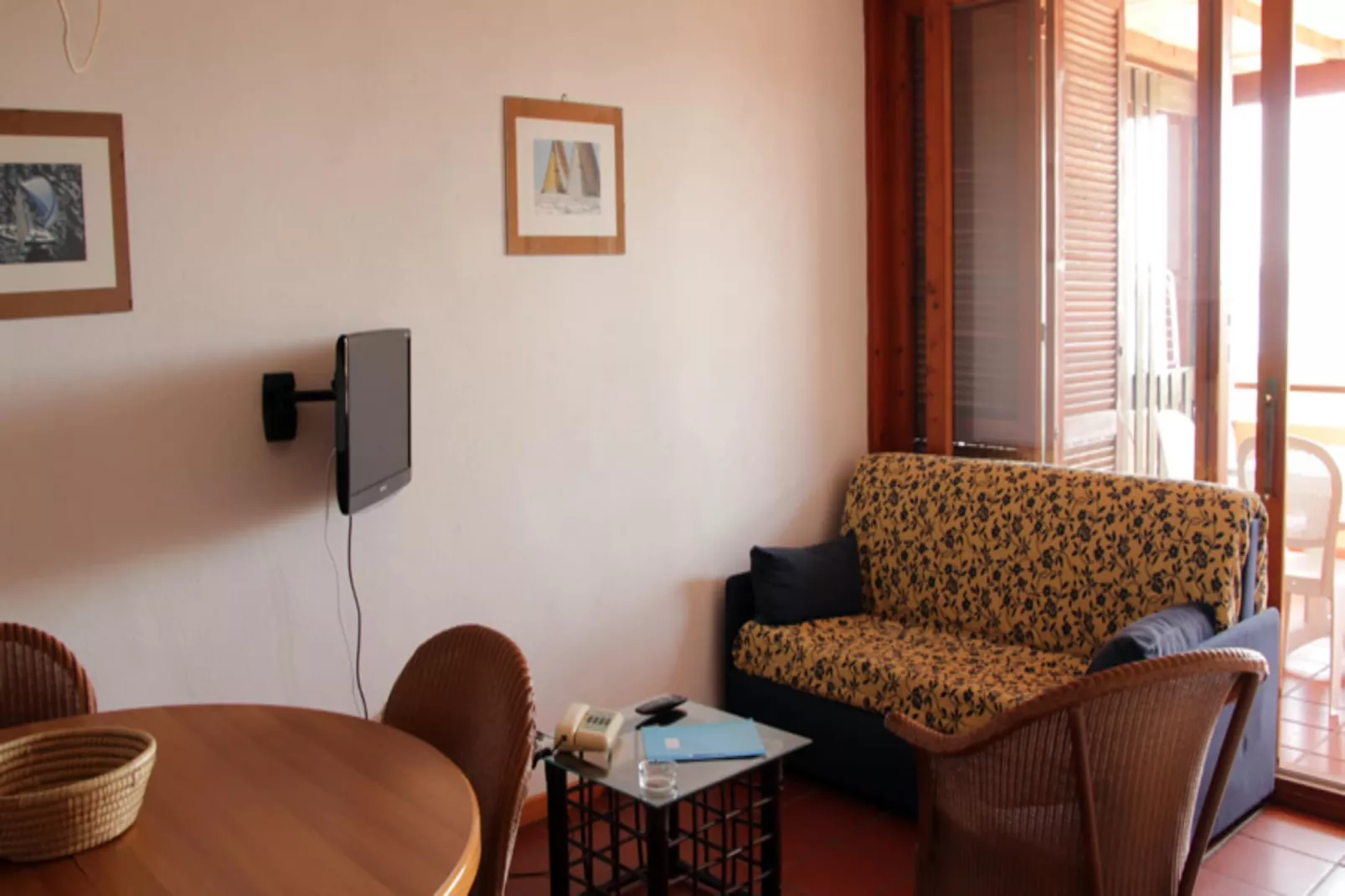 Porto Laconia Residence Appartamento B - Woonkamer