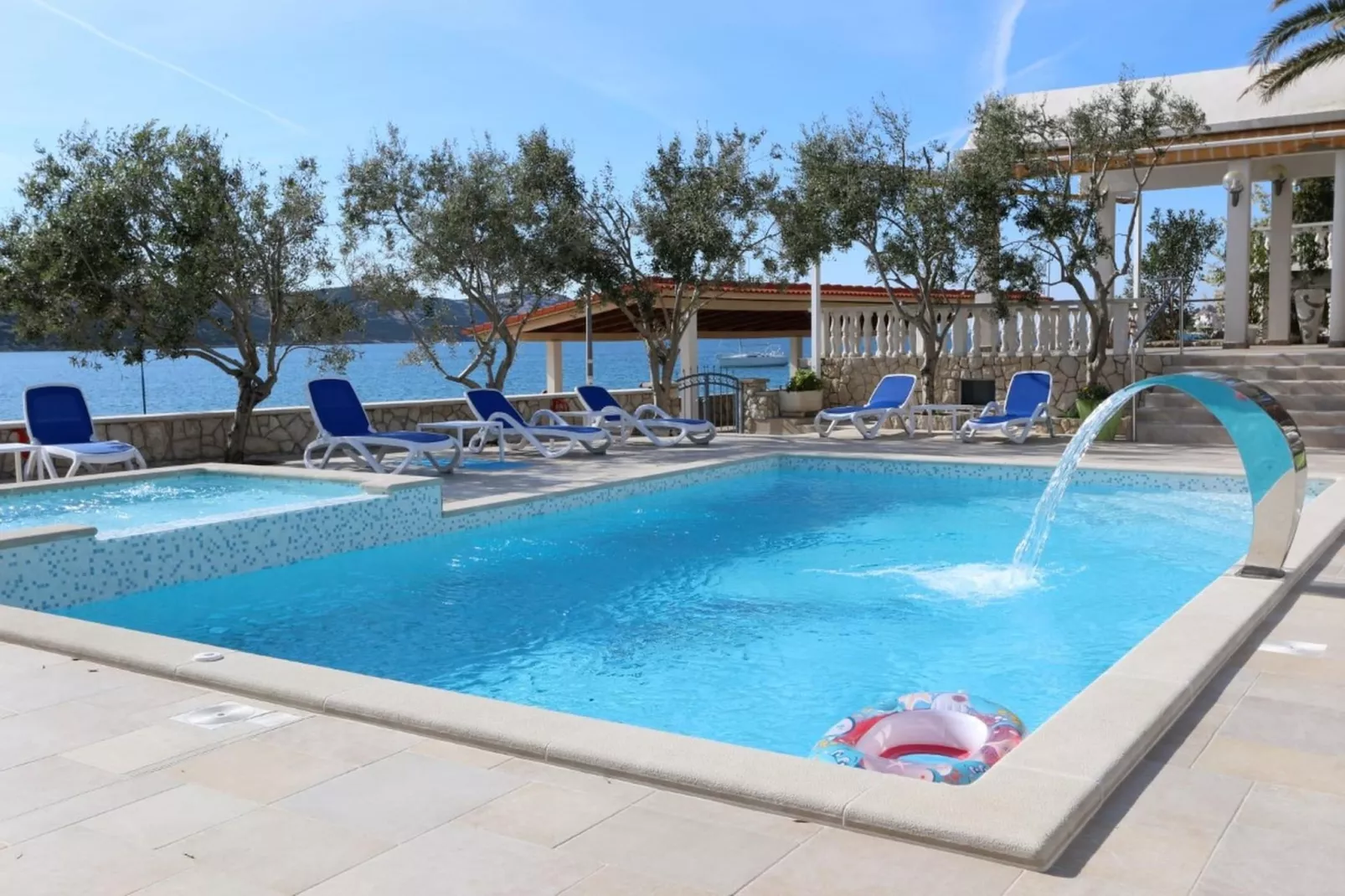 Penthouse - Typ 6plus2-Zwembad