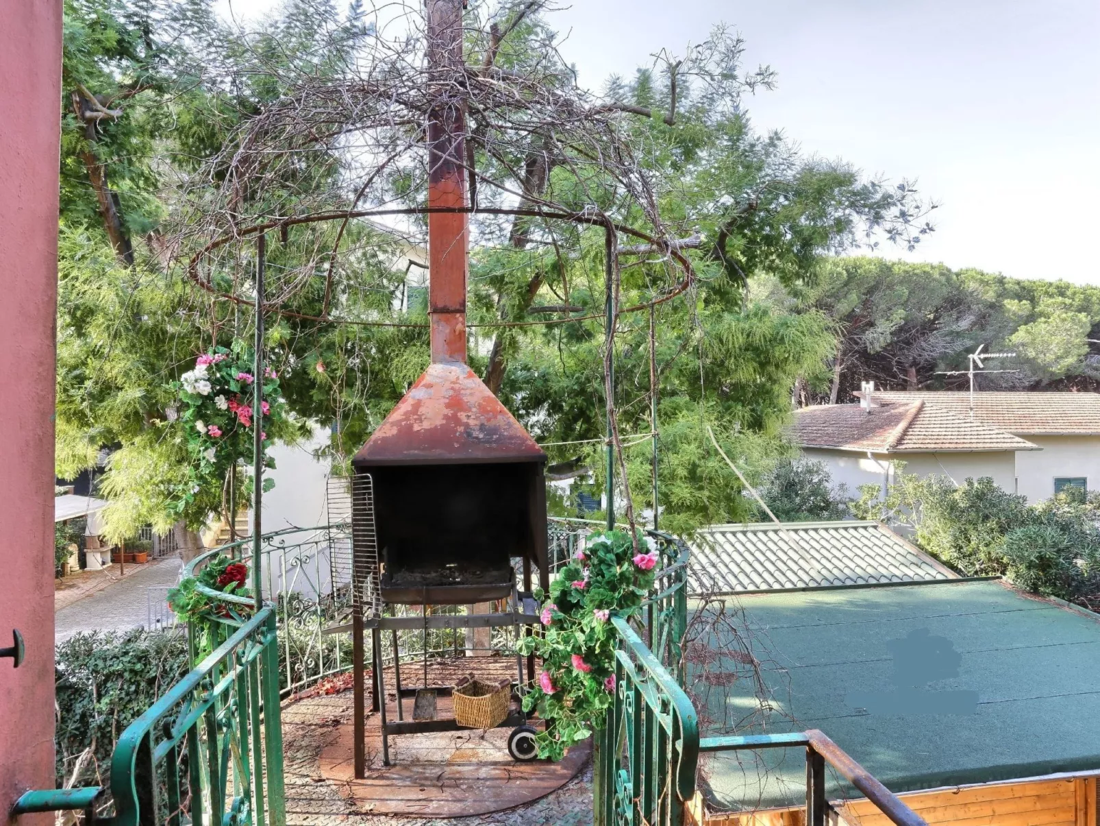 Große Wohnung in Mazzanta mit Schöner Terrasse - Image-tags.info