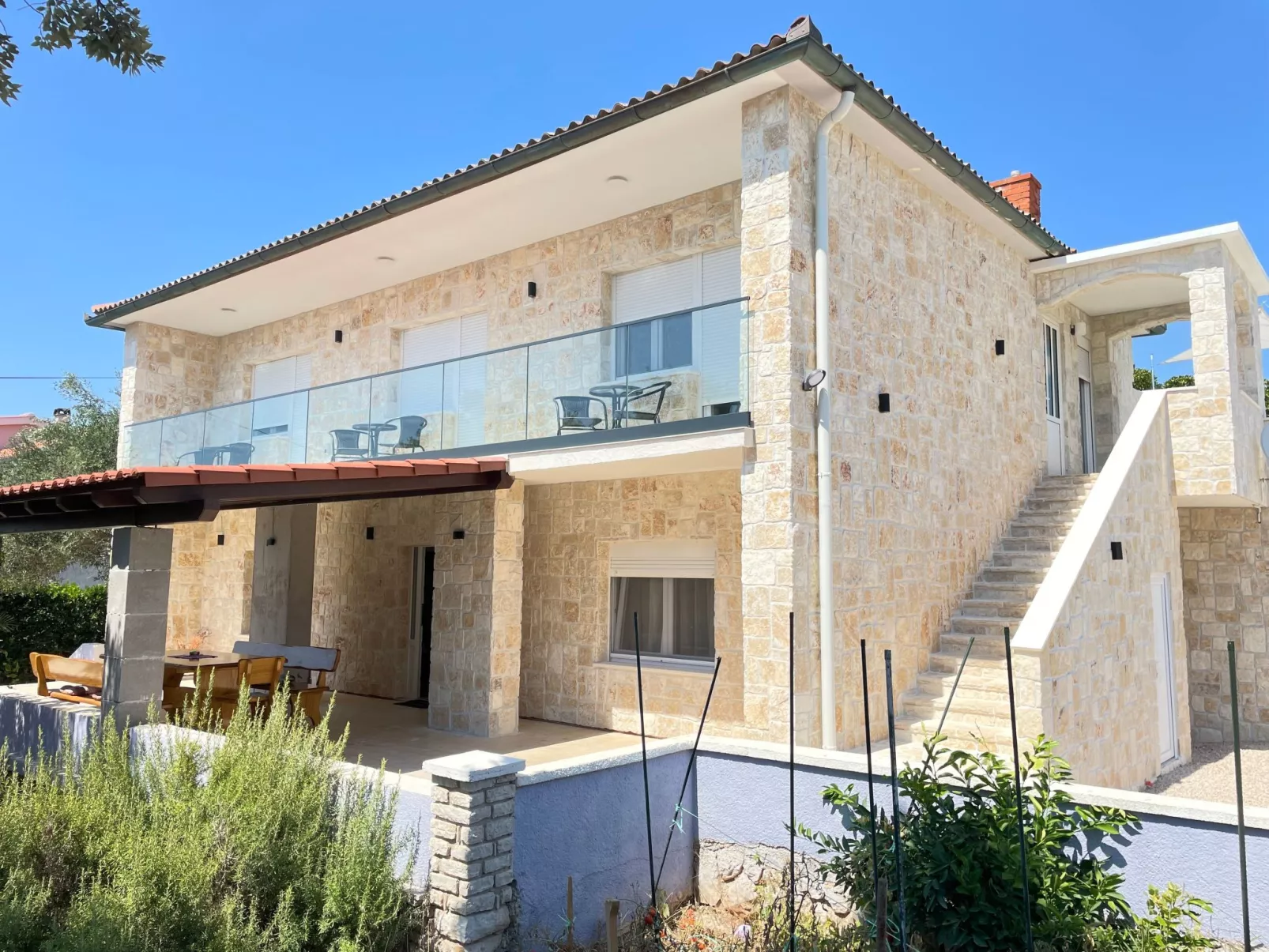 Stonehouse-Pag - Image-tags.info