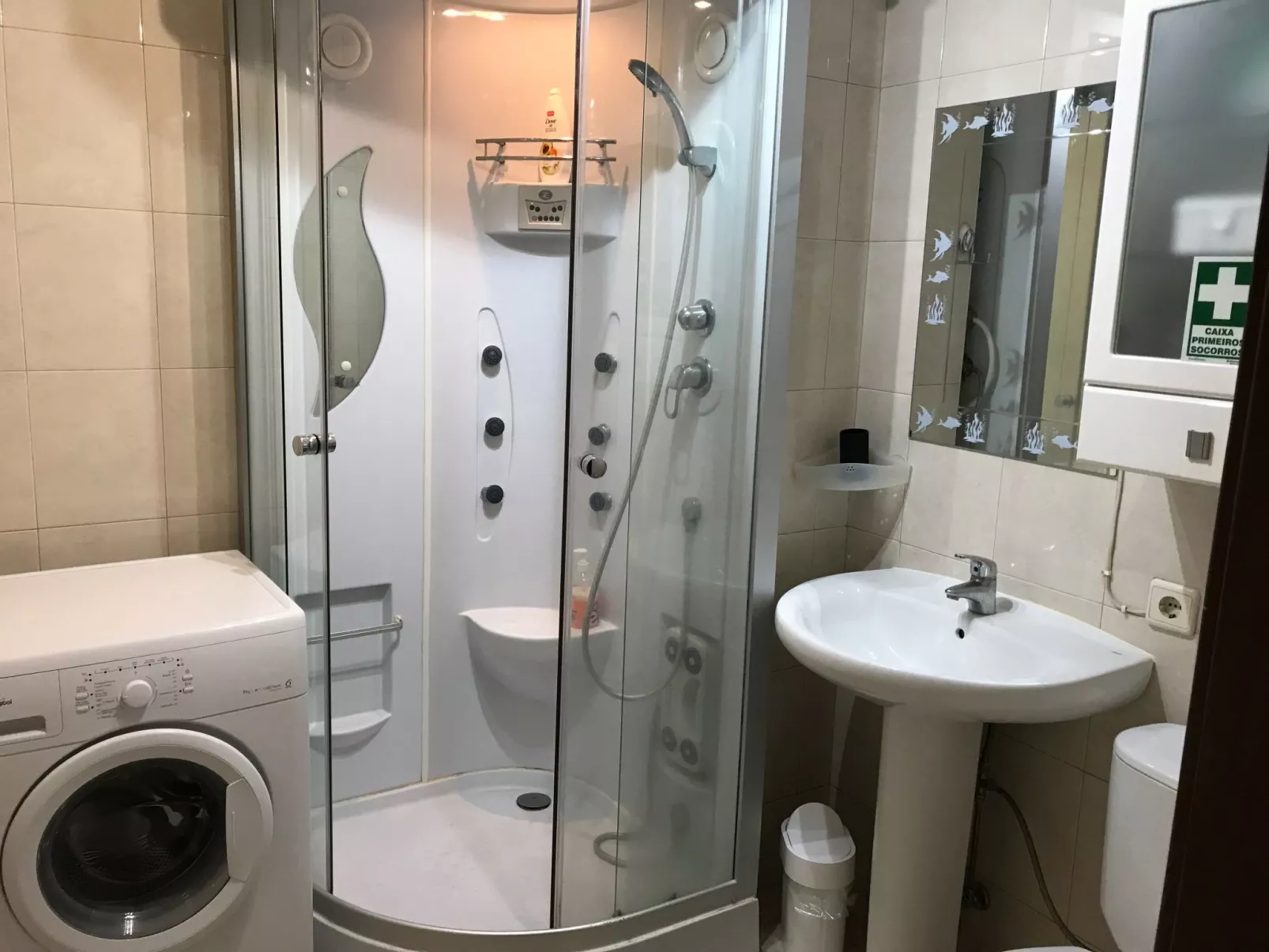 Mit Blick auf das Wasser - Image-tags.info