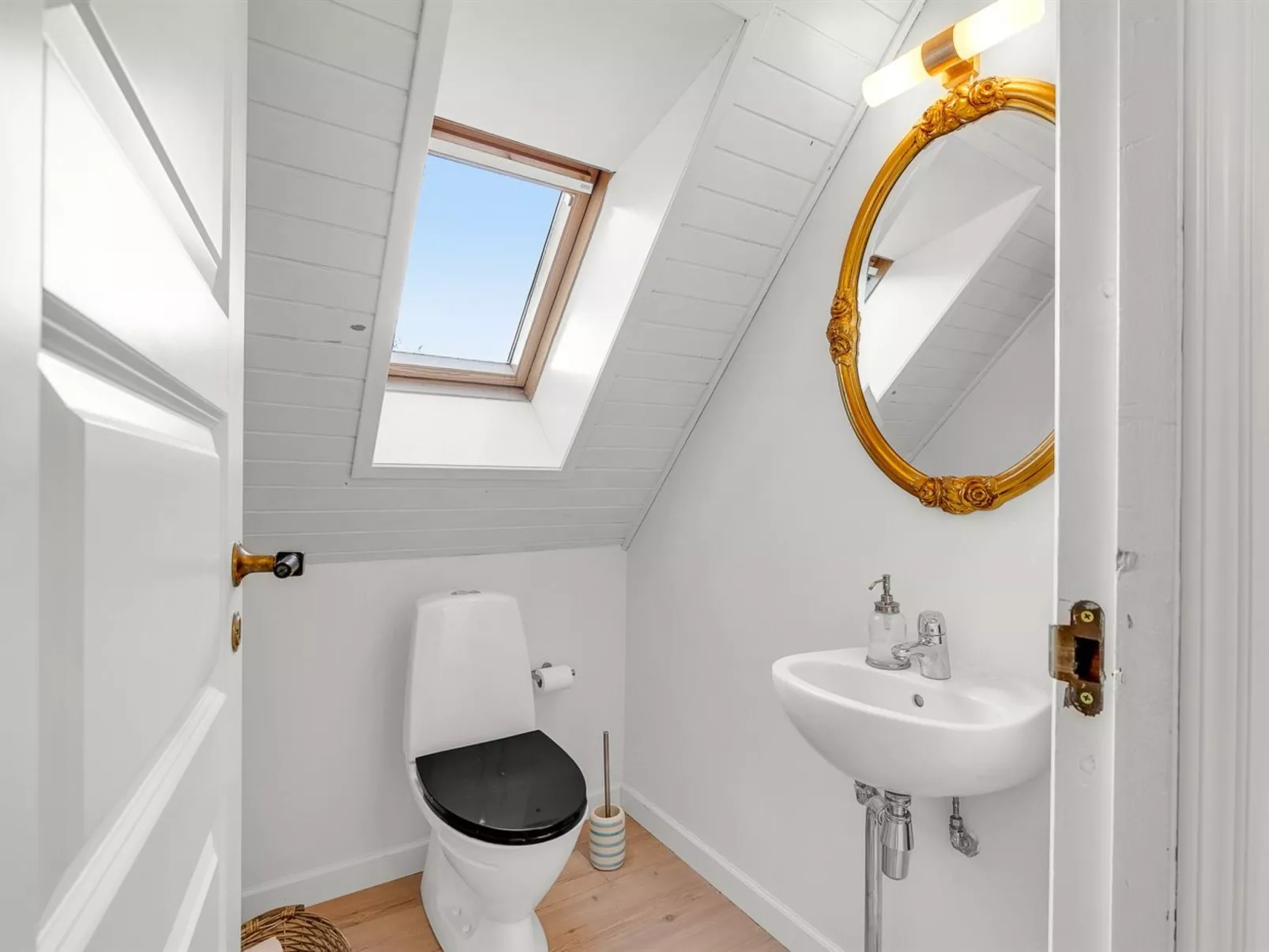 "Noreen" - 500m from the sea - Binnen