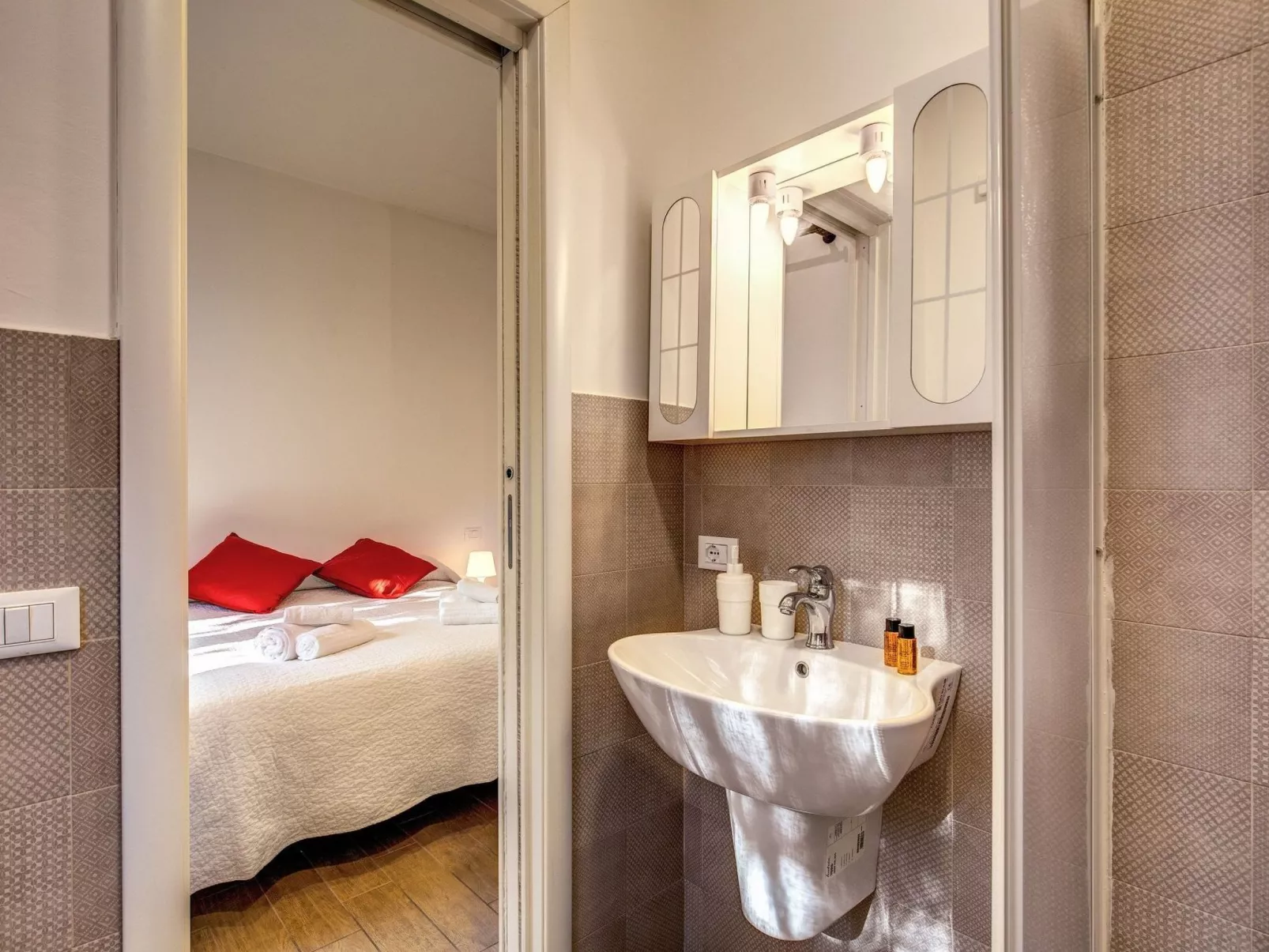 Wohnung Ardesia Terrasse in Rom-San Giovanni - Image-tags.info