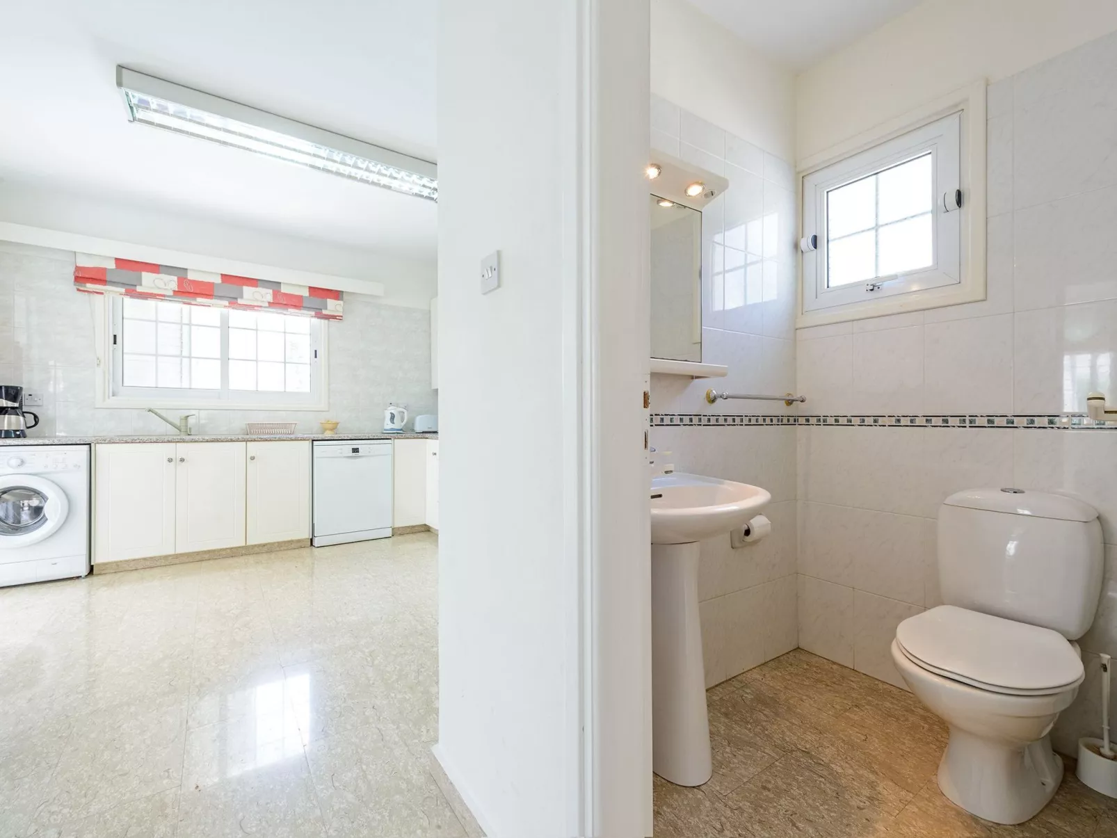 4-Schlafzimmer-Villa mit privatem Pool in Ayia Napa - Image-tags.info