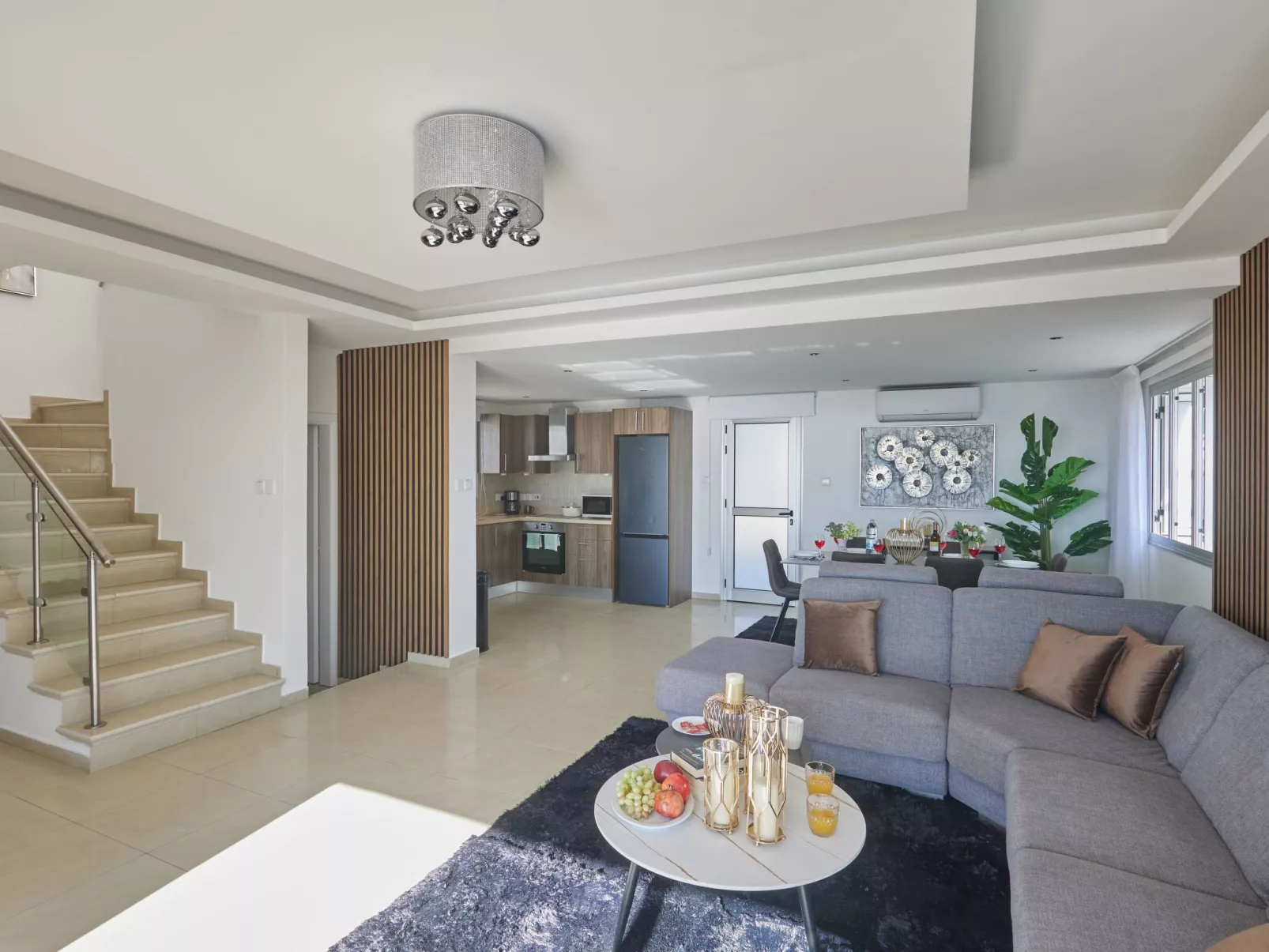 Moderne, geräumige Ferienvilla - Image-tags.info