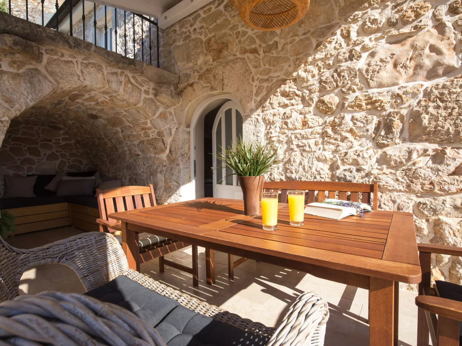 "Misto" mit Whirlpool - Image-tags.info