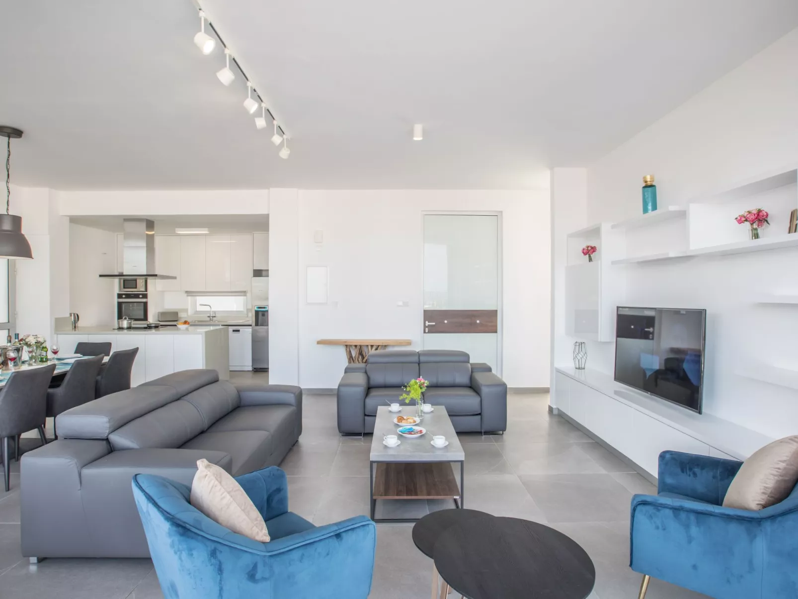 Schöne Villa Olivine Pearl OL5 mit Garten - Image-tags.info