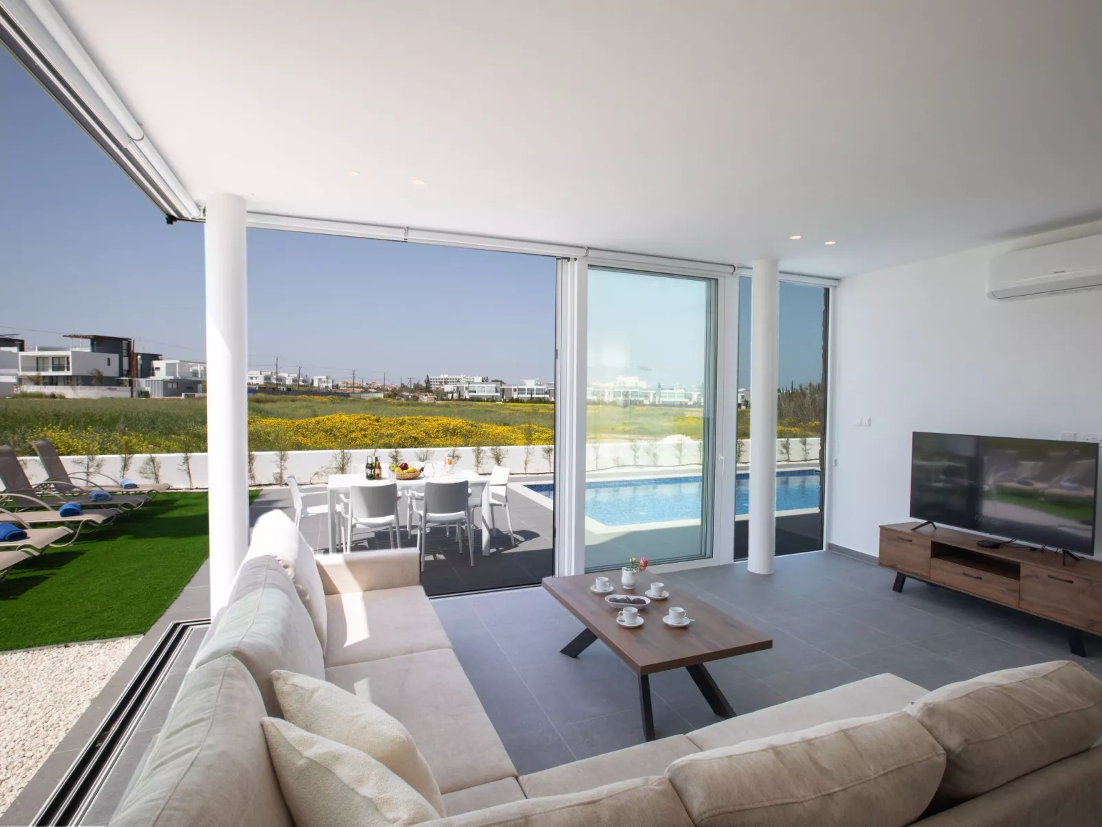 Bleu Vie in Protaras - Image-tags.info