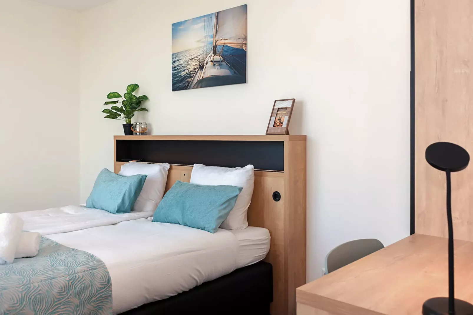 Breskens Apartments & Penthouses 13 - Buitenkant zomer