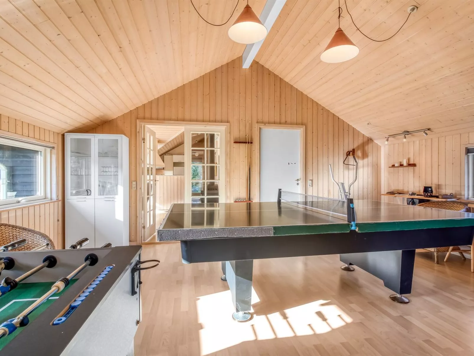 "Tonje" - 600m from the sea-Binnen