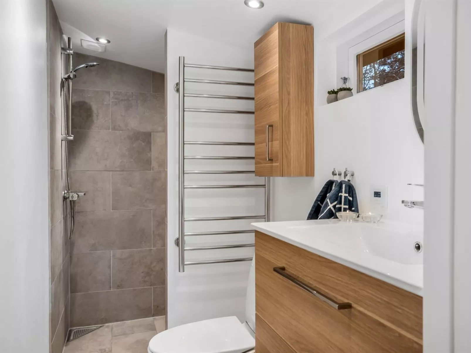 "Peadda" - 300m from the sea-Binnen