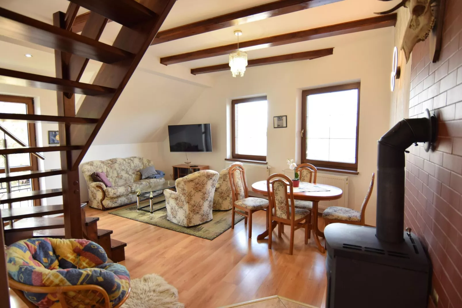 Apartament wakacyjny w Kiedrowicach dla max 5 osób-Woonkamer