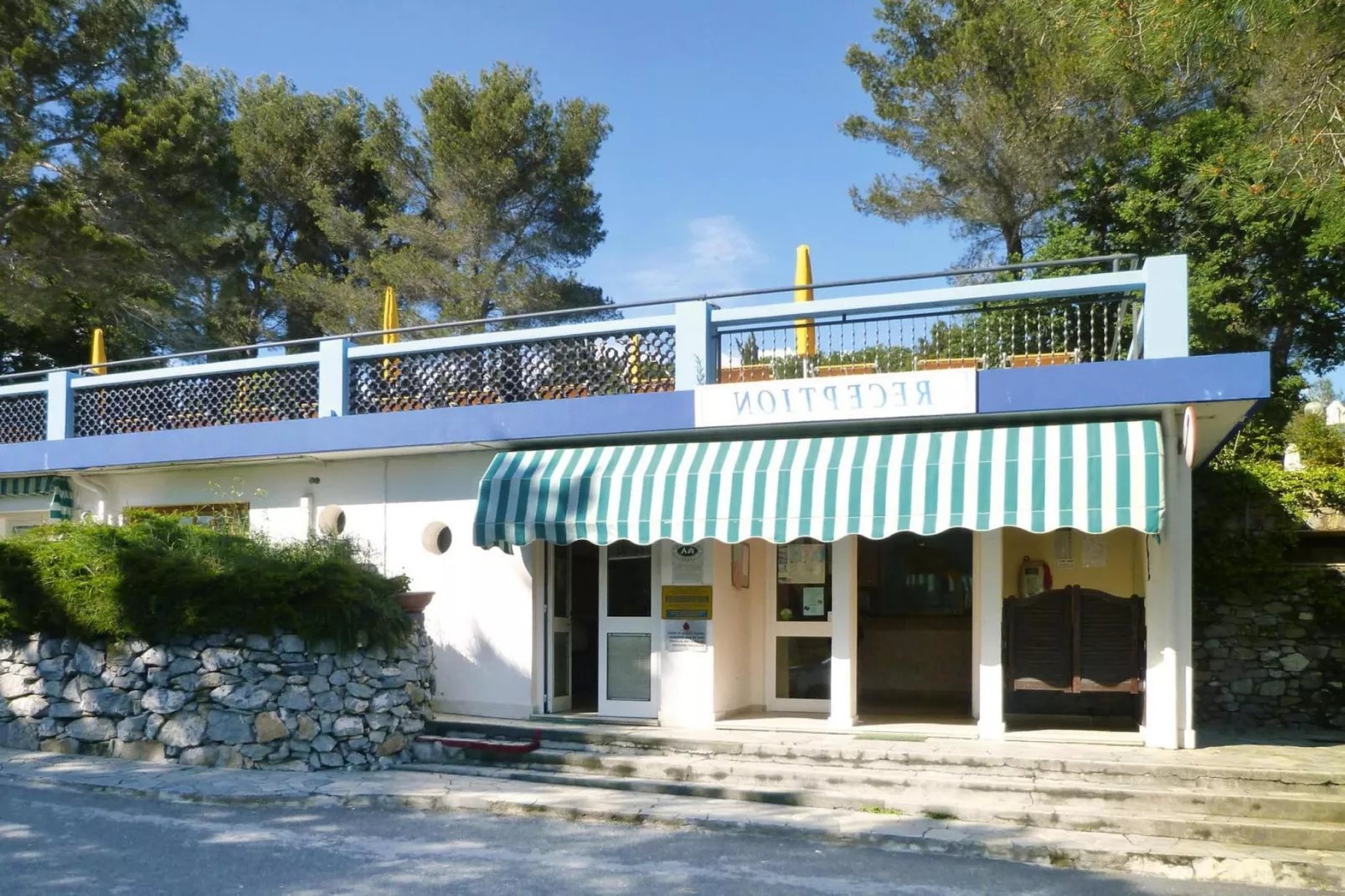 Ferienresort C'era Una Volta Villanova d'Albengo - Type MH B 4 Pax ca 24 qm-Buitenkant zomer