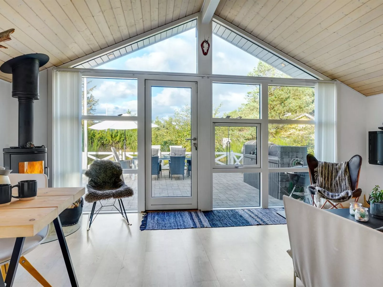 "Tishon" - 100m from the sea-Binnen