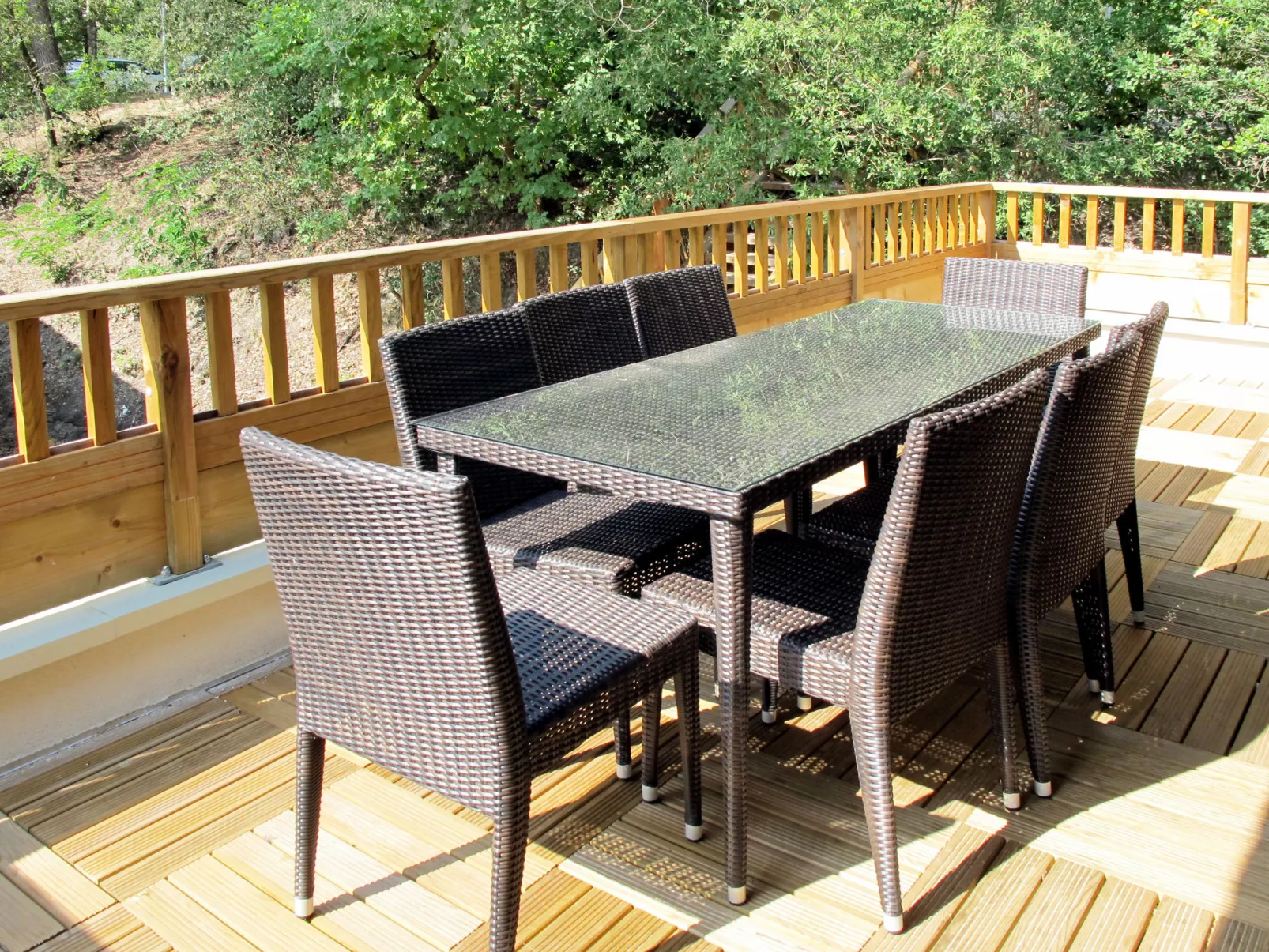 Les Rives du Lac-Buiten