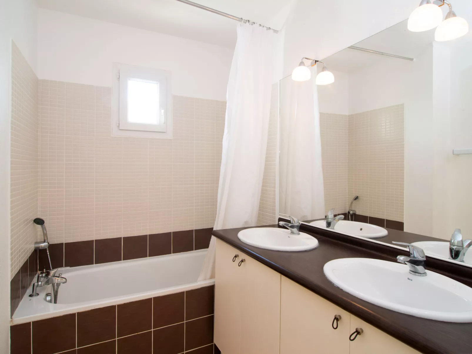 Port Minervois - Binnen