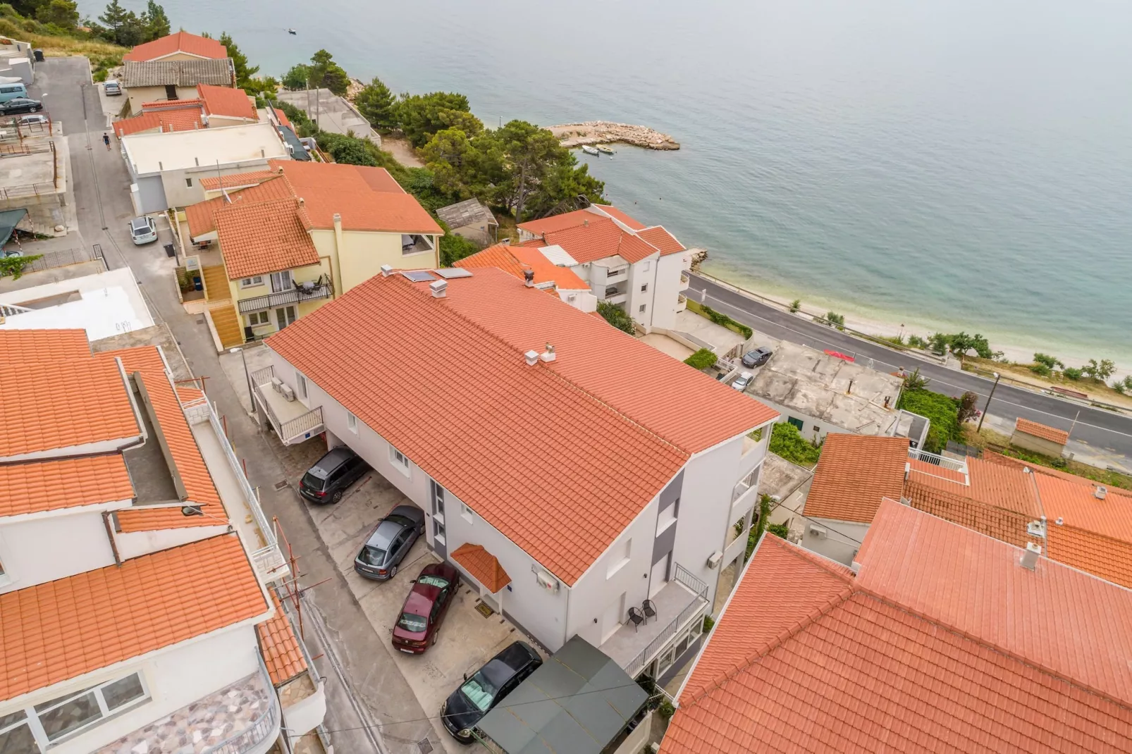 Apartments Hope (Dugi Rat) - Standard One-Bedroom Apartment with Terrace and Sea View (A3)