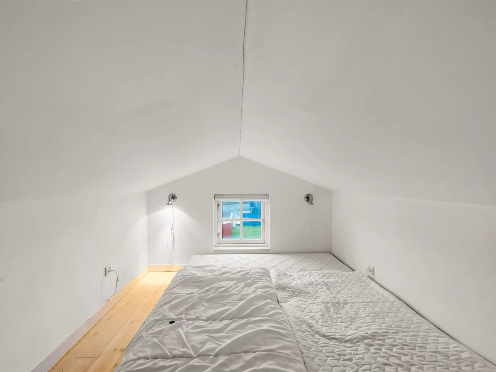 "Binta" - 300m to the fjord - Binnen