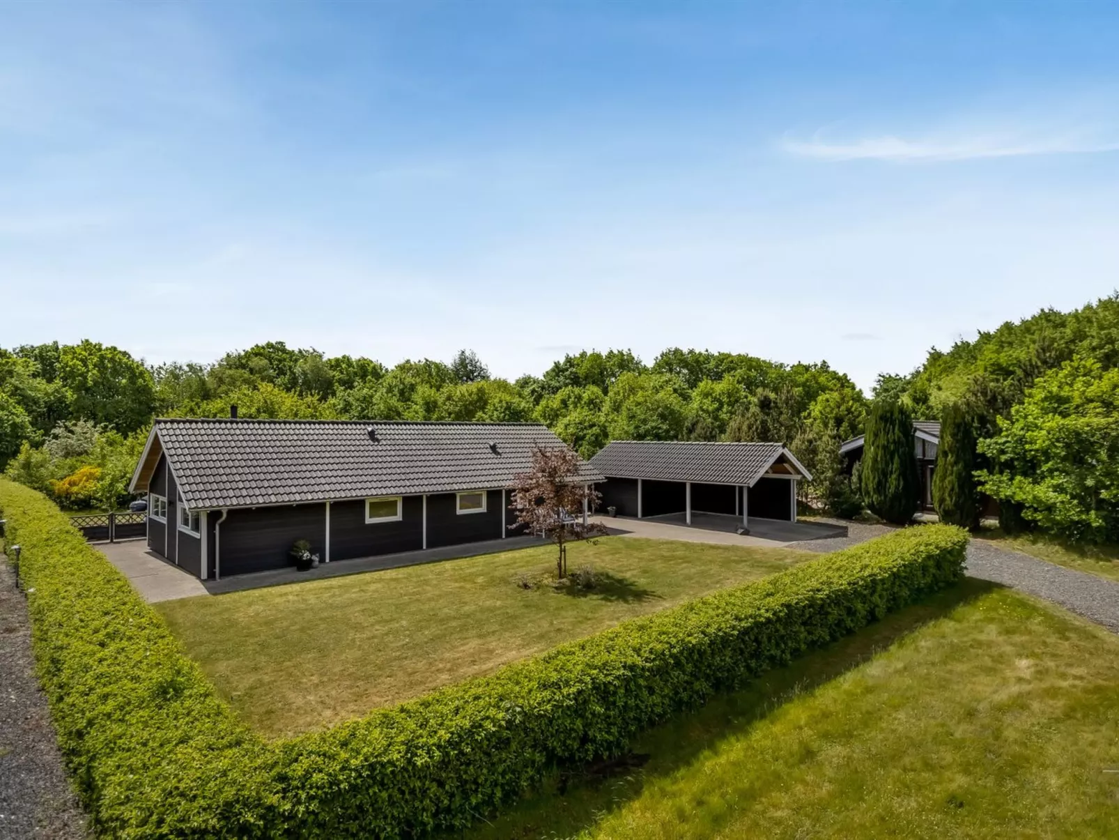 "Truels" - 30km from the sea-Buiten