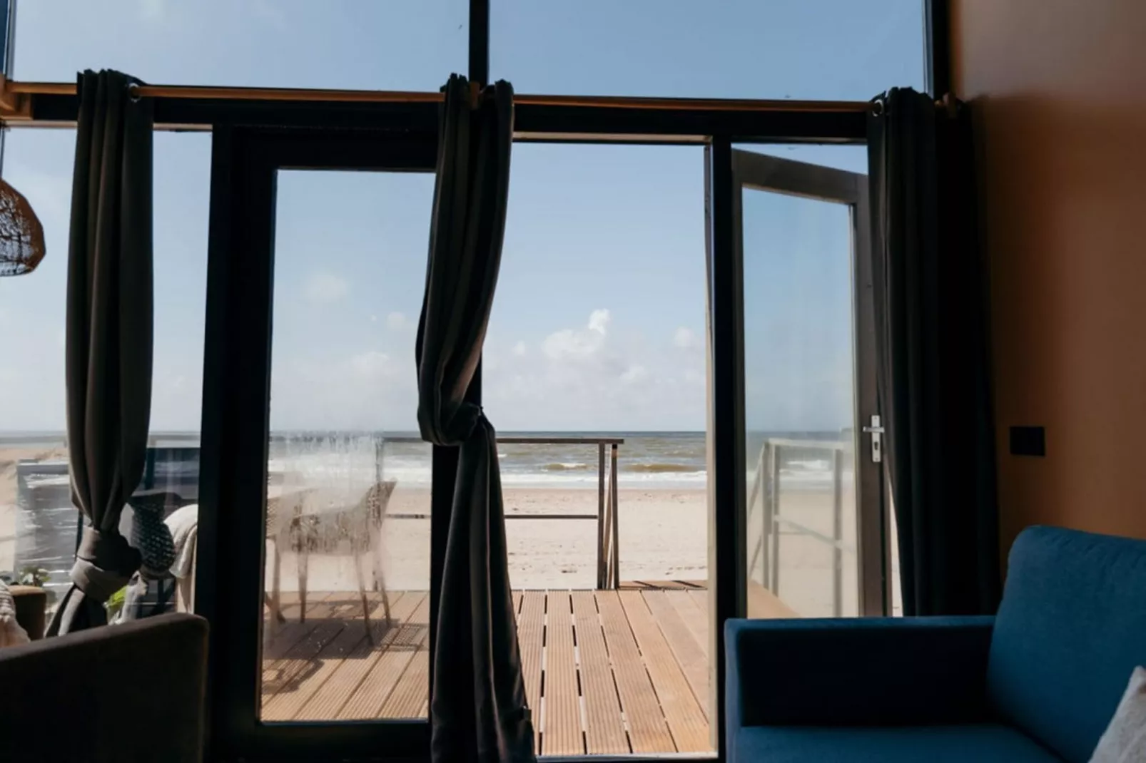 Zeehut Petten - Uitzicht zomer