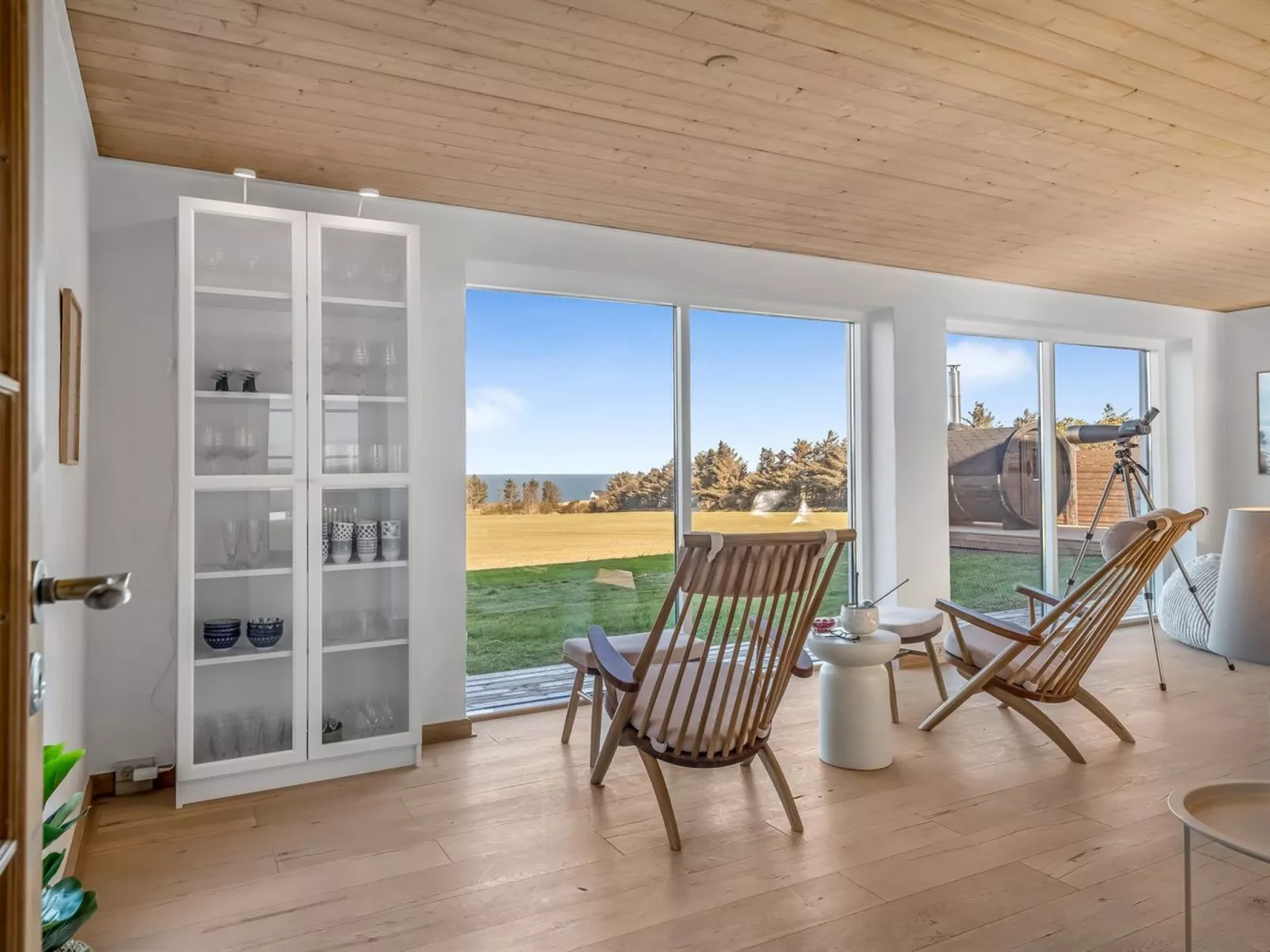 "Elida" - 400m from the sea-Binnen