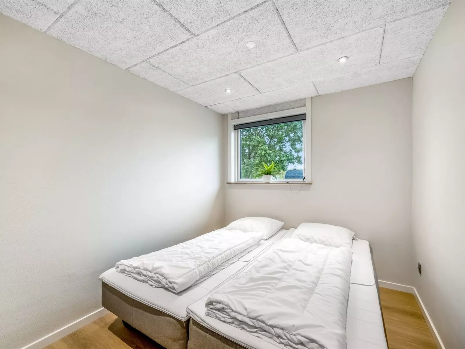 "Naia" - 300m to the fjord - Buiten