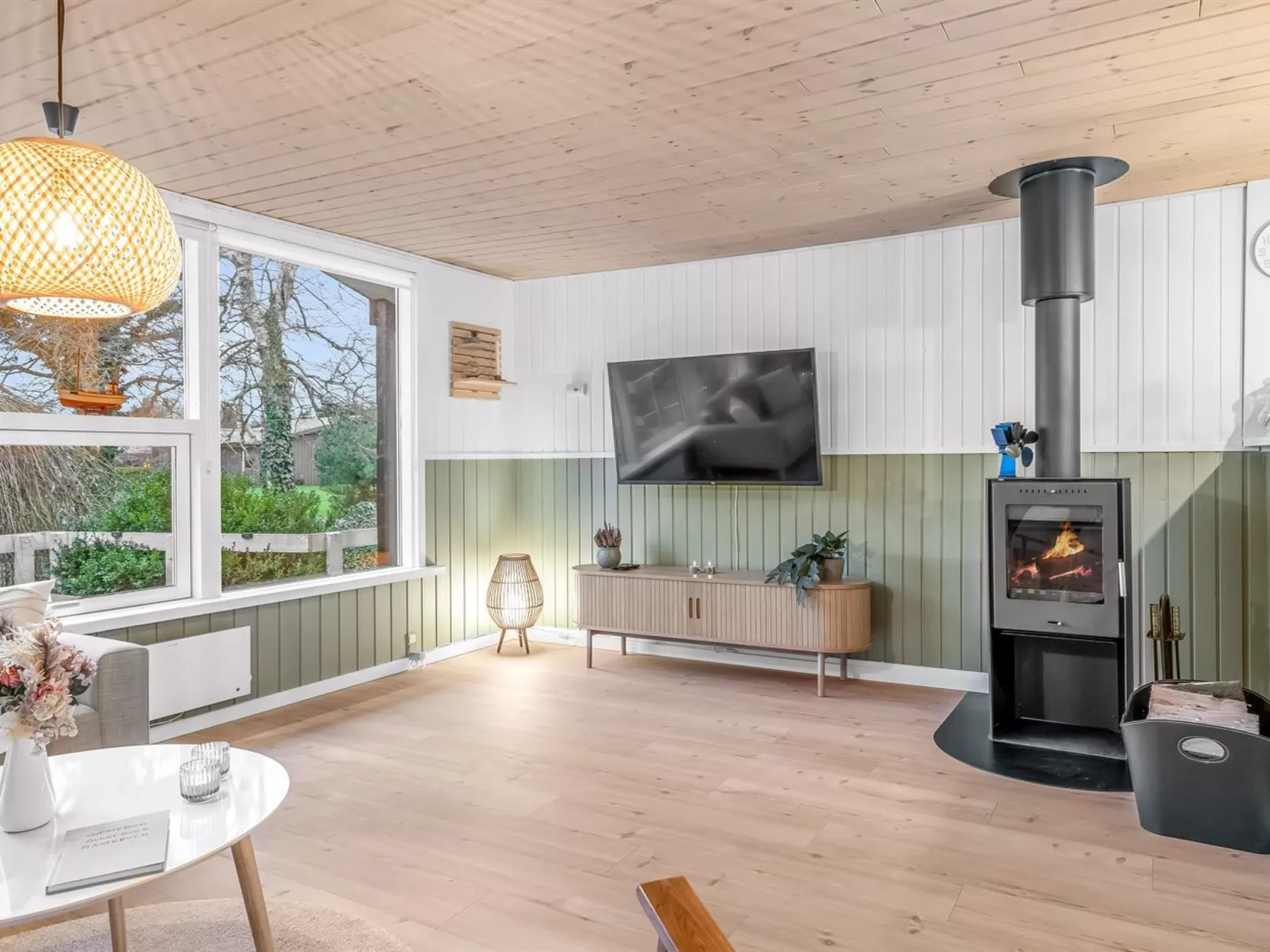 "Felicia" -  from the sea - Binnen