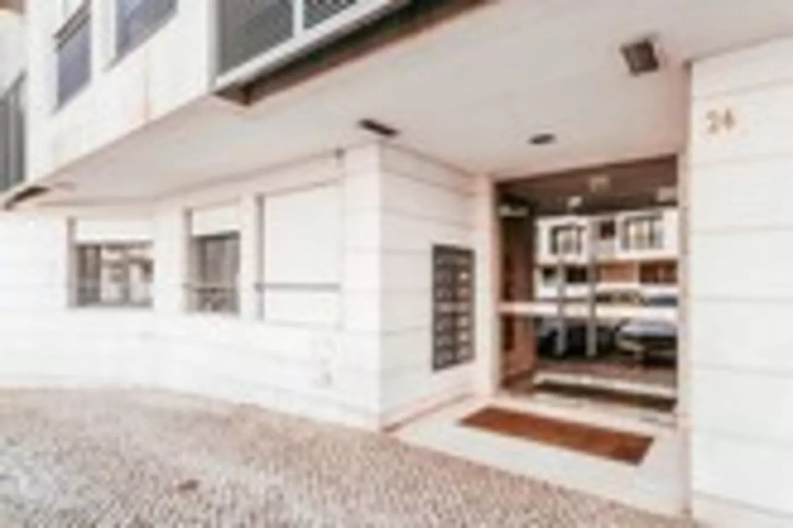 Modern & Elegant 2 bedroom in Amadora by GT House-Hal-ontvangst