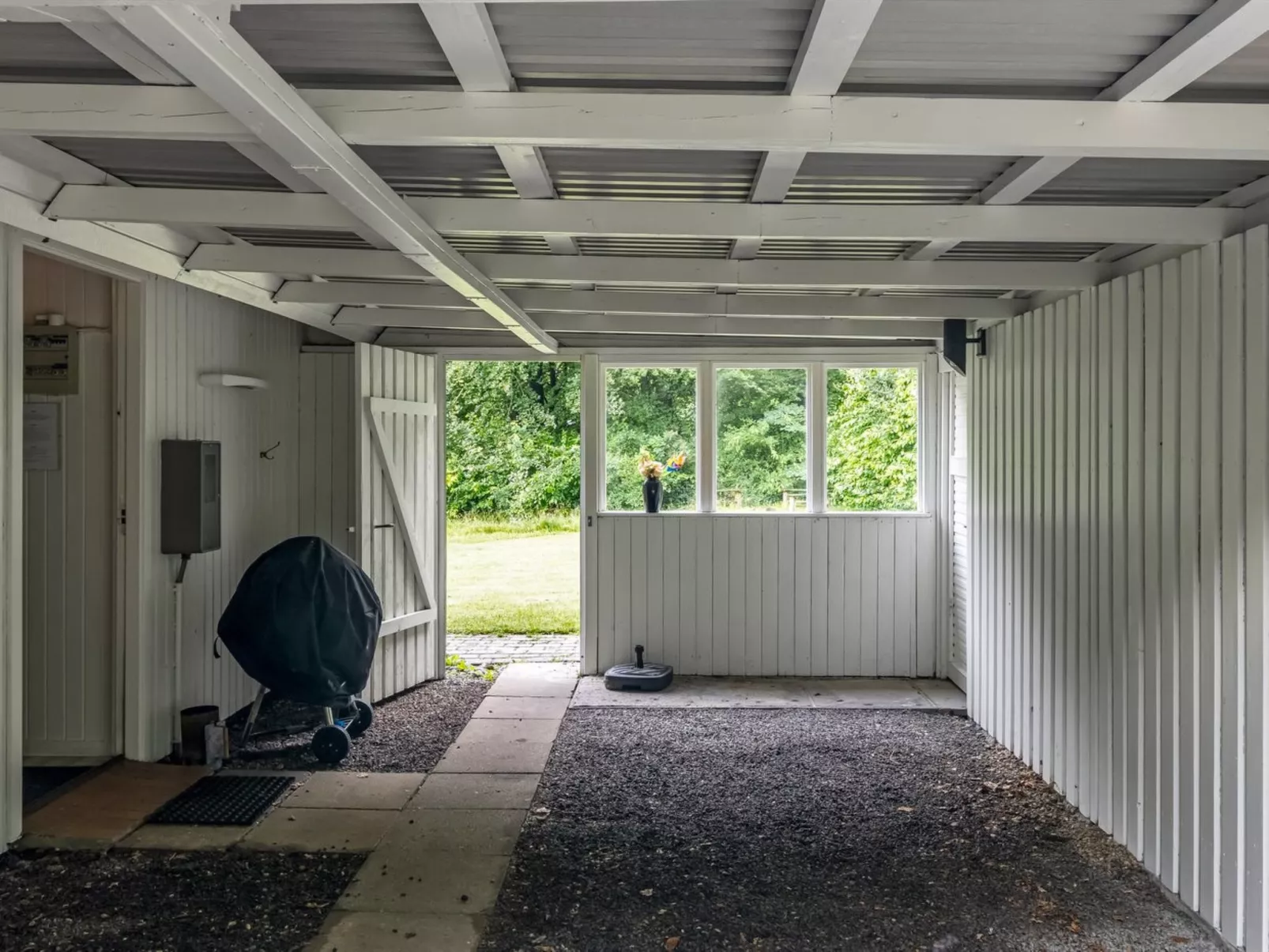 "Matias" - 30km from the sea-Binnen