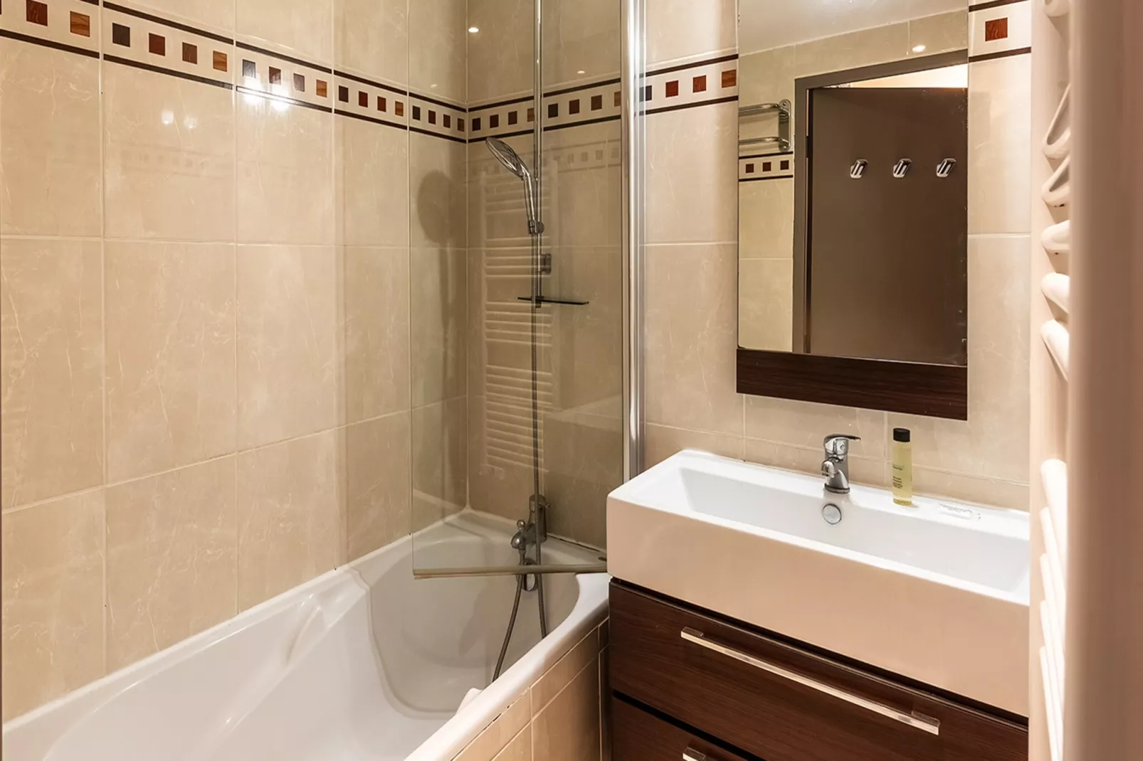 Carre Marine N°214 - 2P4-Badkamer