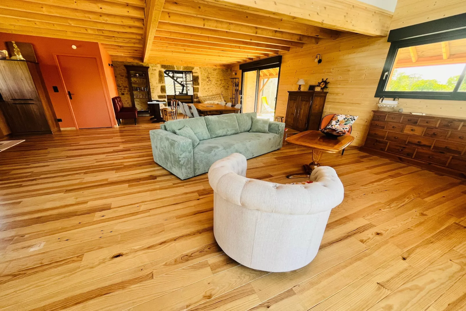 Maison de Vacances XXL Gouville sur mer-Woonkamer