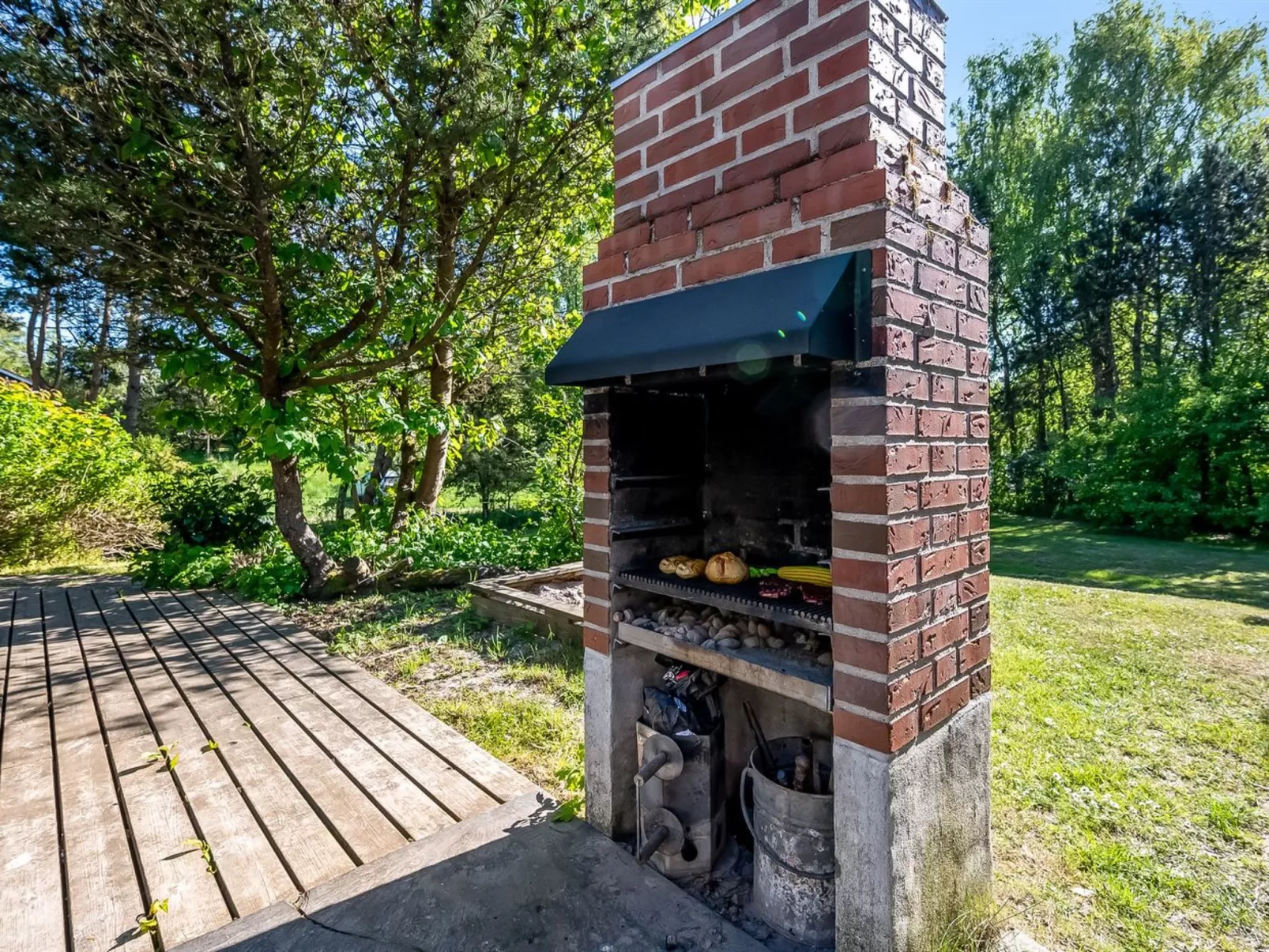 "Simjanka" - 800m from the sea - Buiten