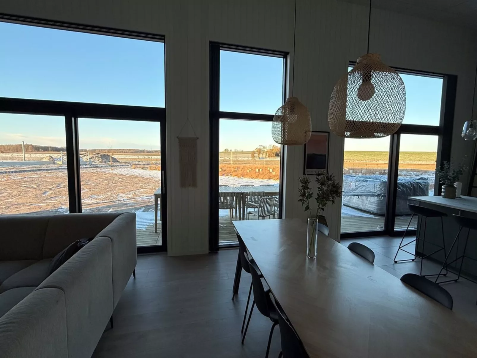 "Marten" - 500m from the sea - Binnen