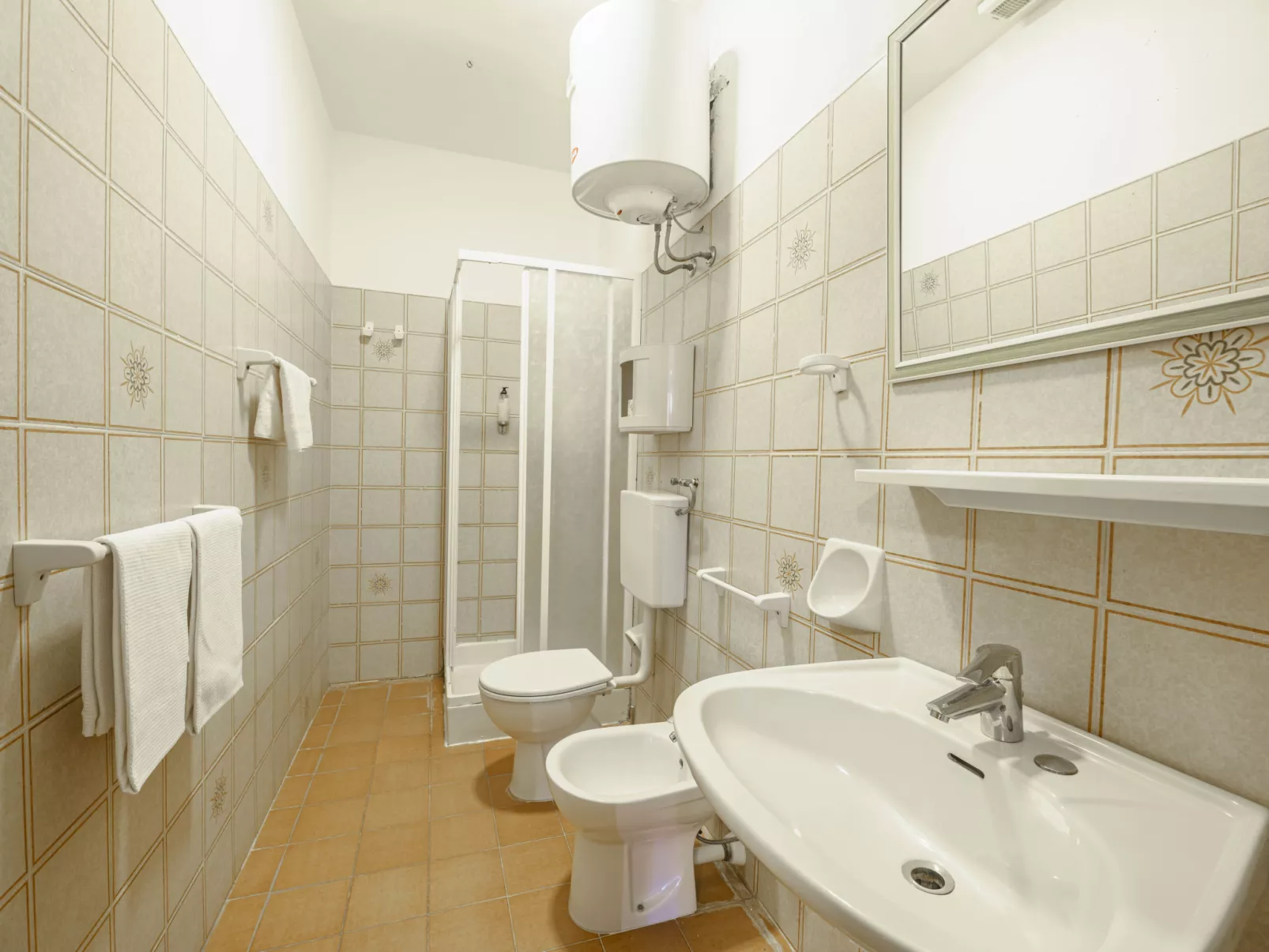 Elbamar Lacona 1 - Binnen