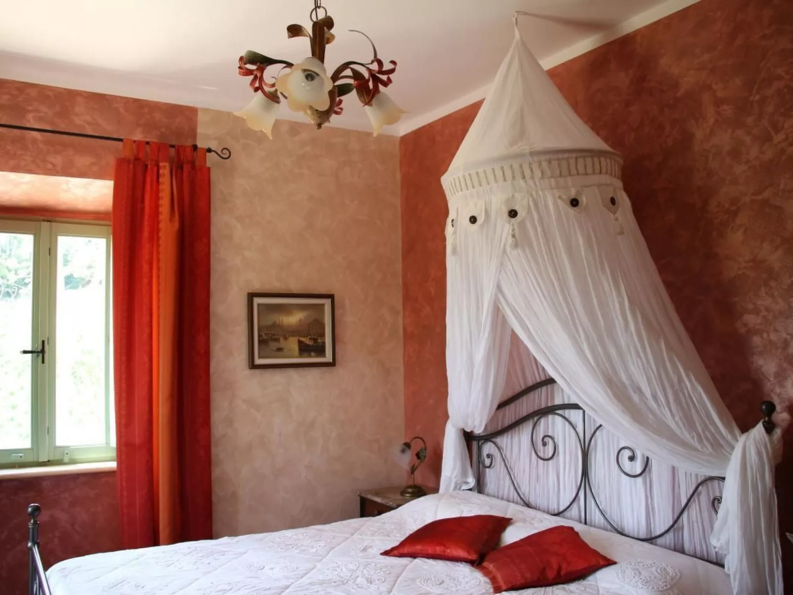 Casa Sacciofa in Monte Rinaldo - Image-tags.info