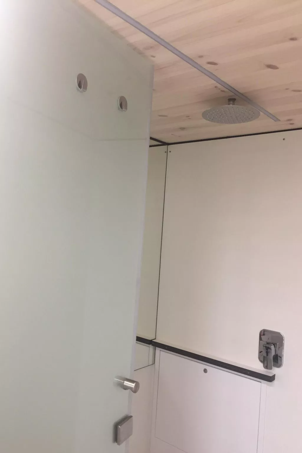 Hausboot für vier Personen mit Kamin und Terrasse - Image-tags.info