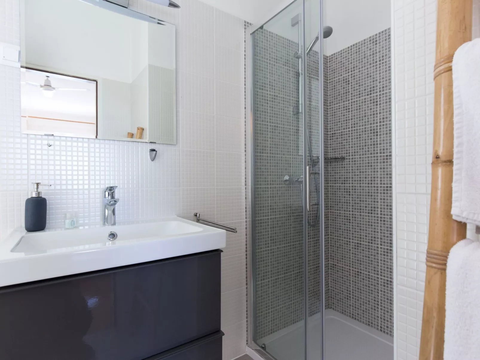 "Valica" mit privatem Pool - Image-tags.info