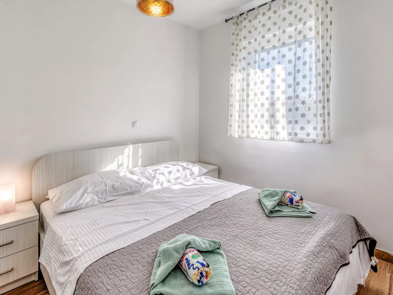 Medna B2 - Image-tags.info