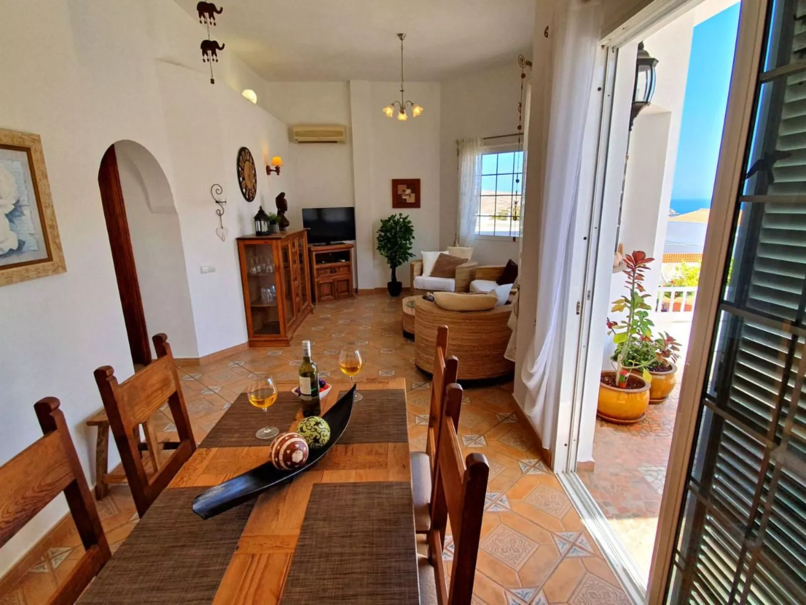 Gemütliches Ferienhaus in Tarajalejo mit Großem Garten und Meerblick - Image-tags.info