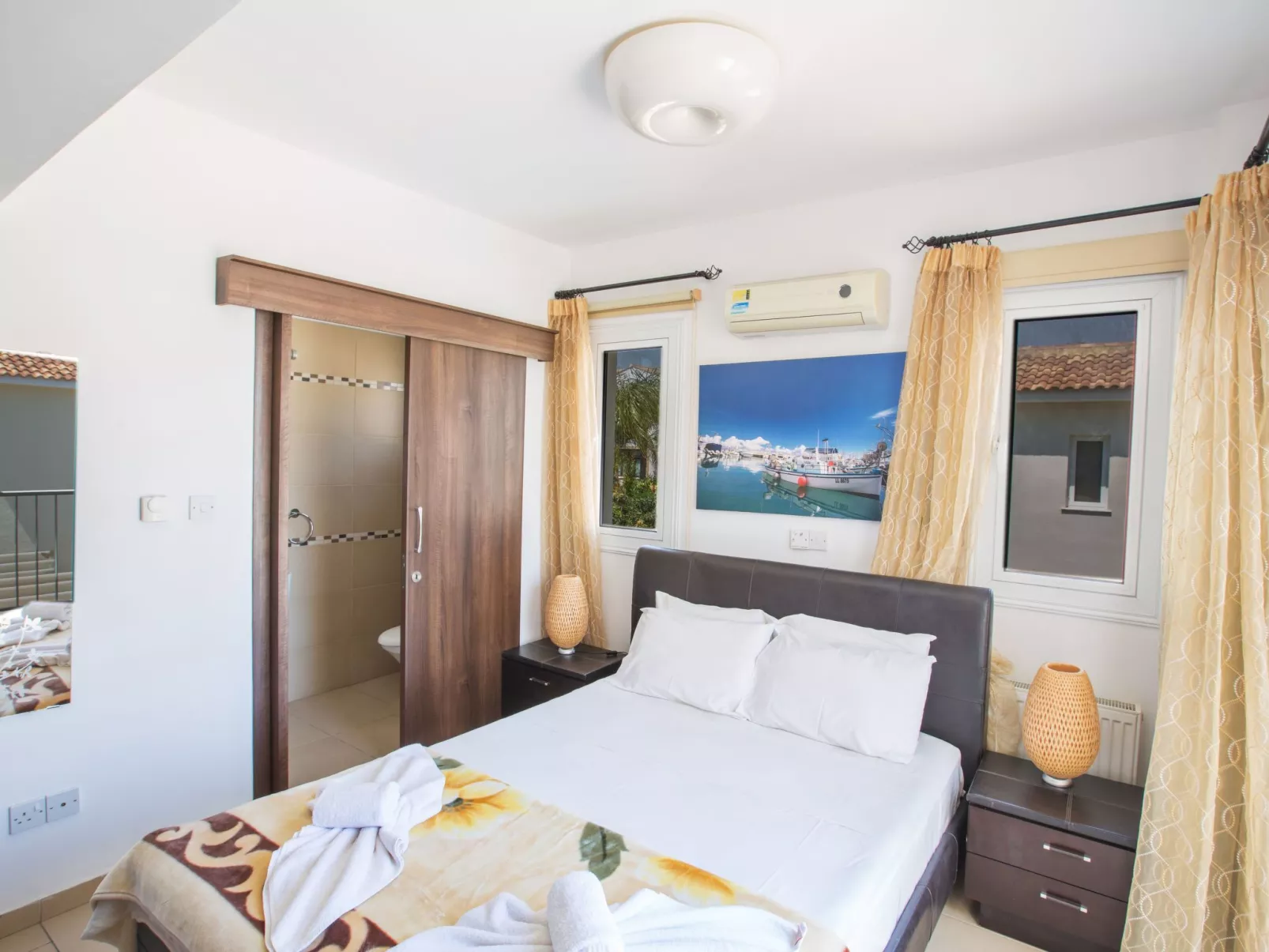 Moderne Ferienvilla PV5 mit großem Garten - Image-tags.info