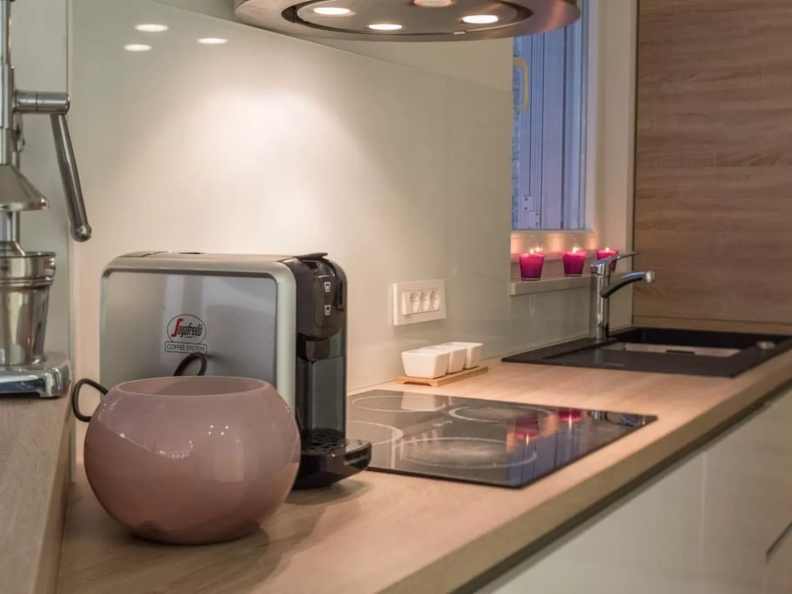 Luxuriöse Villa White Rose mit Pool in der Nähe von Zrče Beach - Image-tags.info