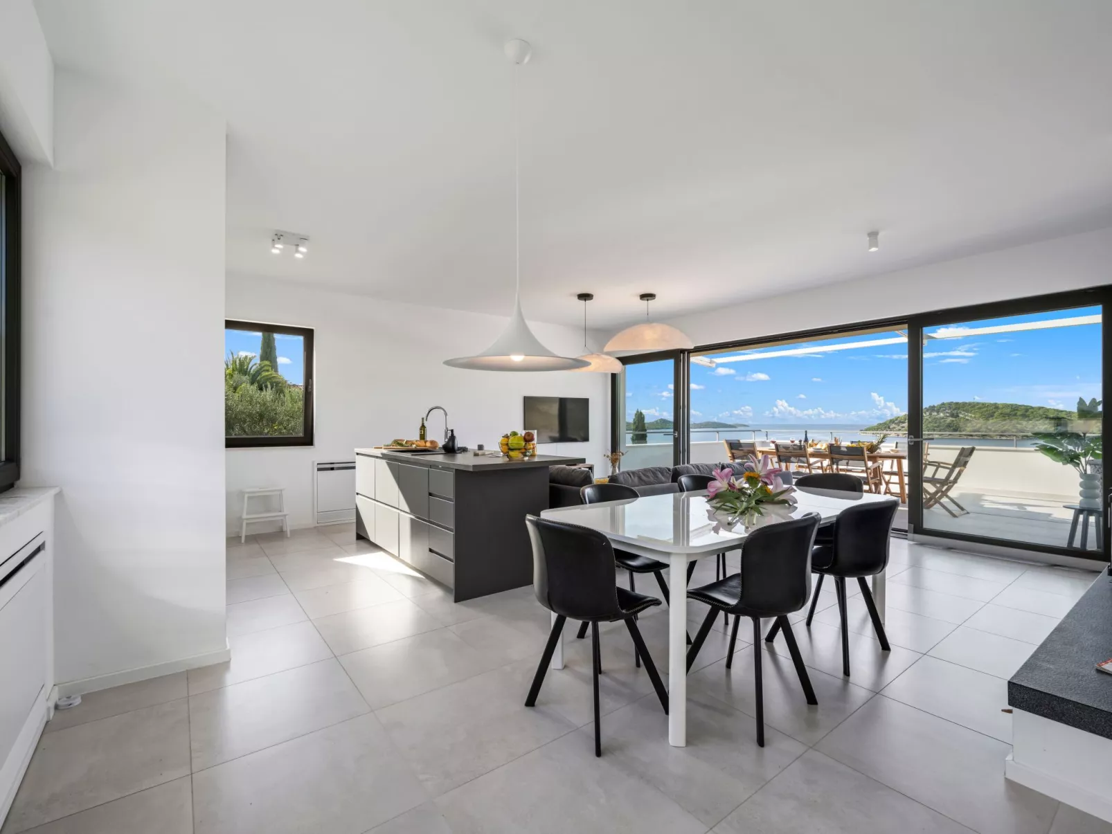 Villa Tyra - Image-tags.info