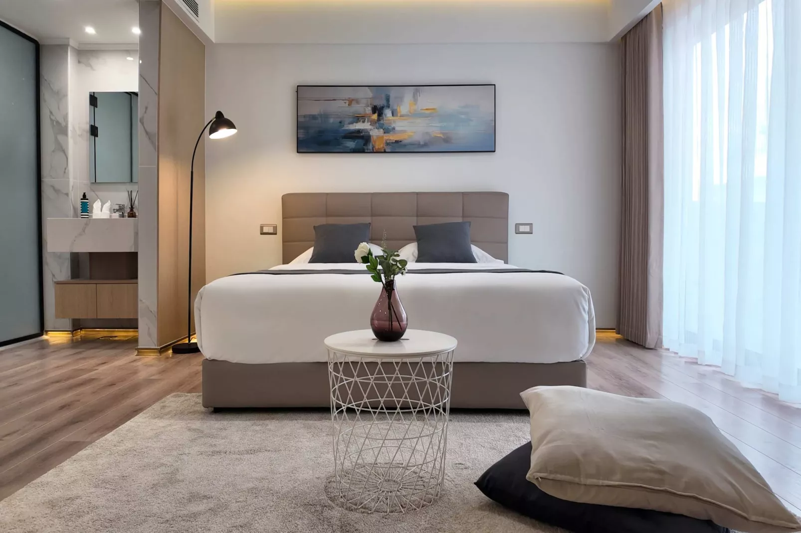 6th floor suites - Superior Suite with private balcony-Slaapkamer