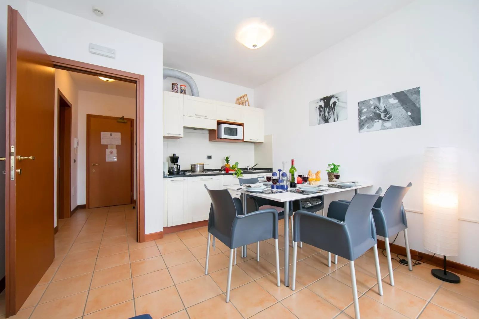 RESIDENCE PORTO LETIZIA - PALACE-2ROOM APT 6 PAX LAKE VIEW 8209 - P2LP6 - Eetkamer