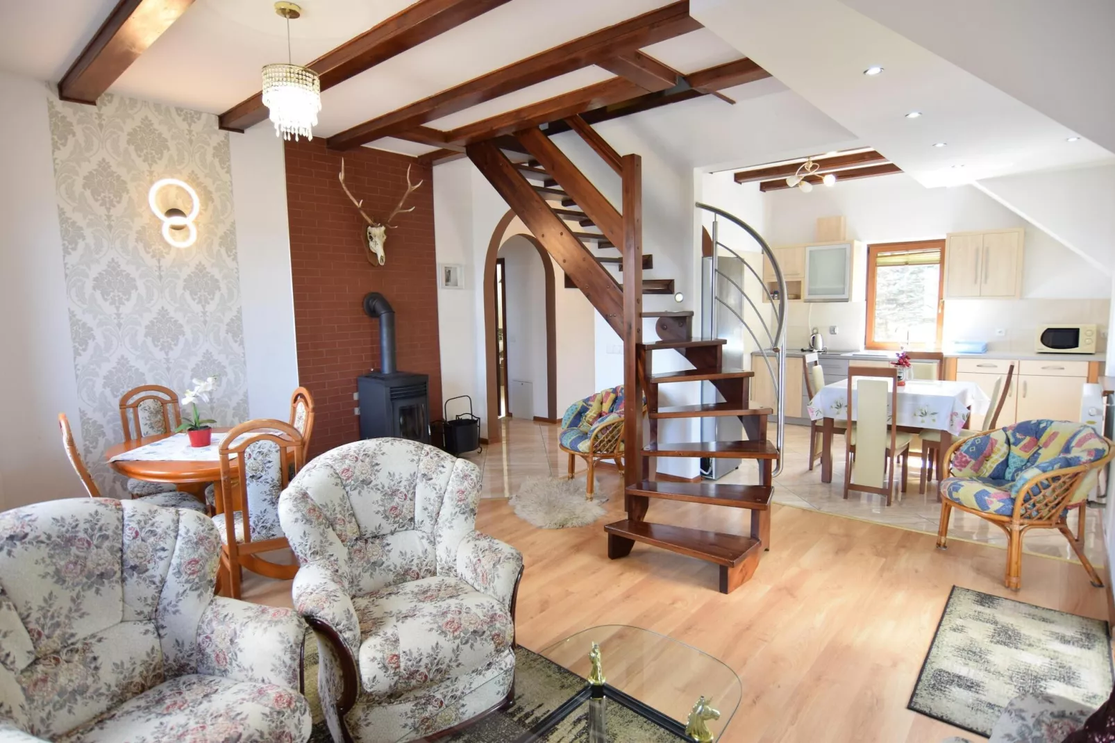 Apartament wakacyjny w Kiedrowicach dla max 5 osób-Woonkamer